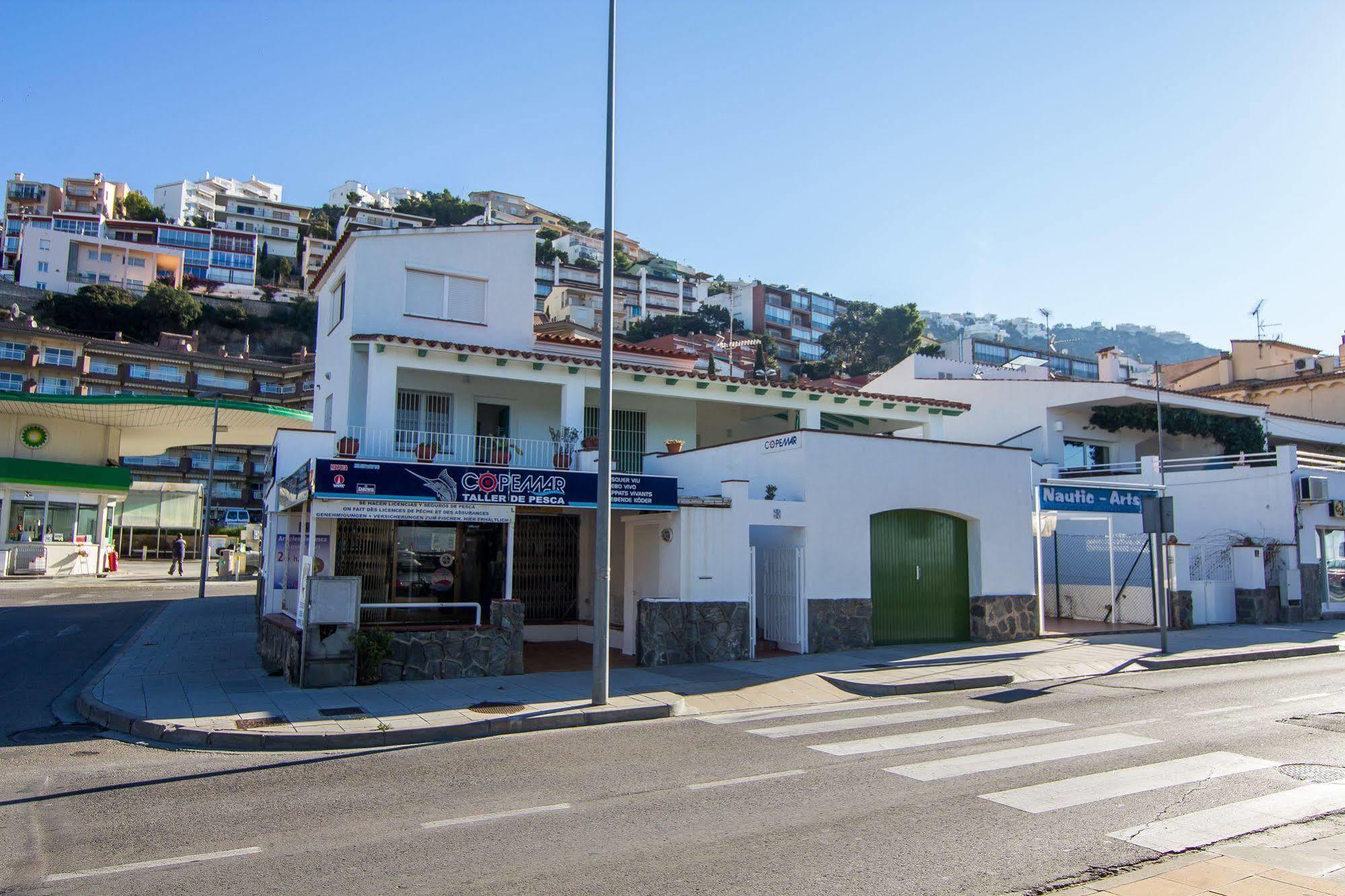 Agi Casa Puerto Villa Roses Bagian luar foto