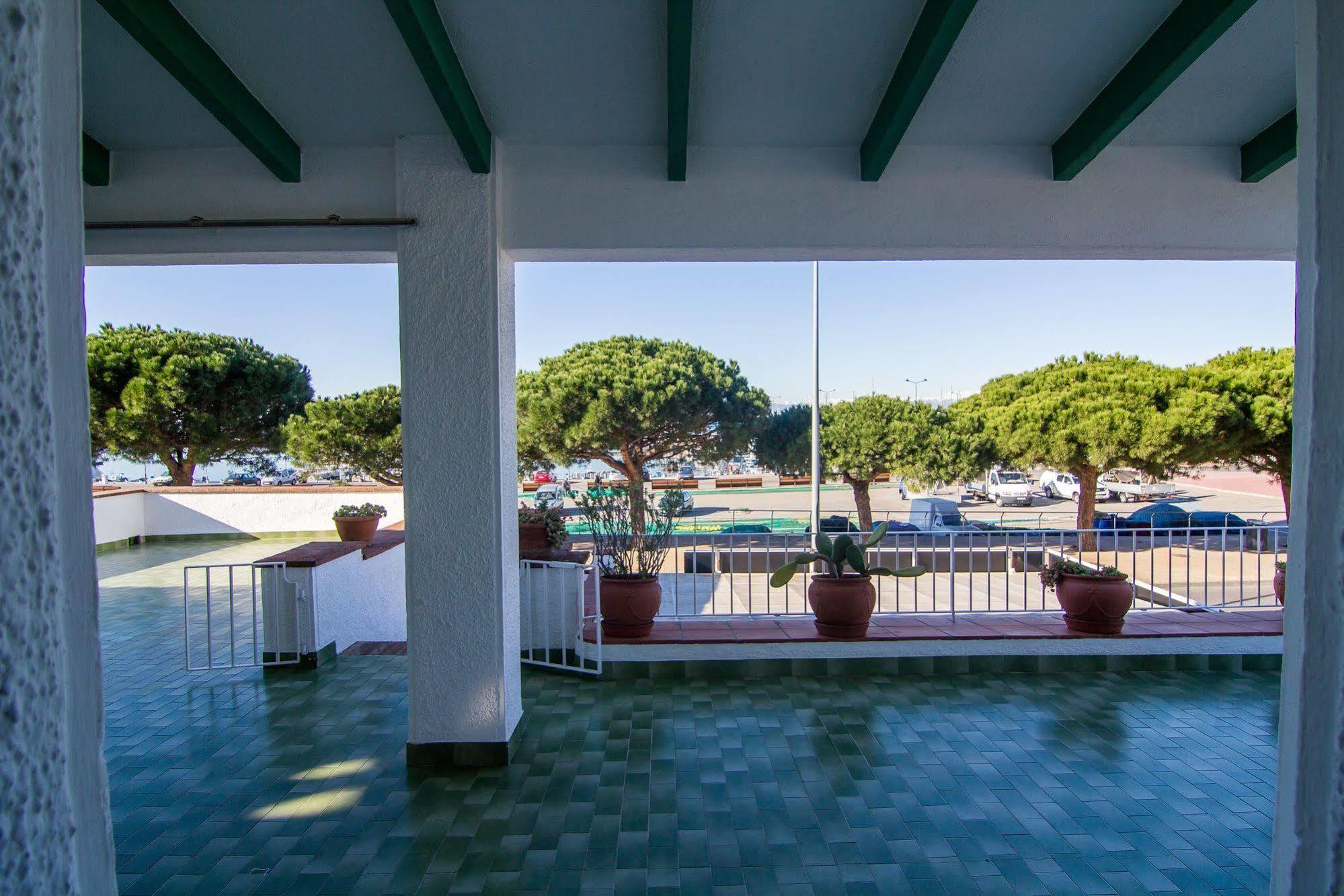Agi Casa Puerto Villa Roses Bagian luar foto